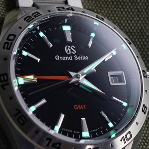 GrandSeiko冠蓝狮大精工gs官方直营石英钢带男表GMT12期免息